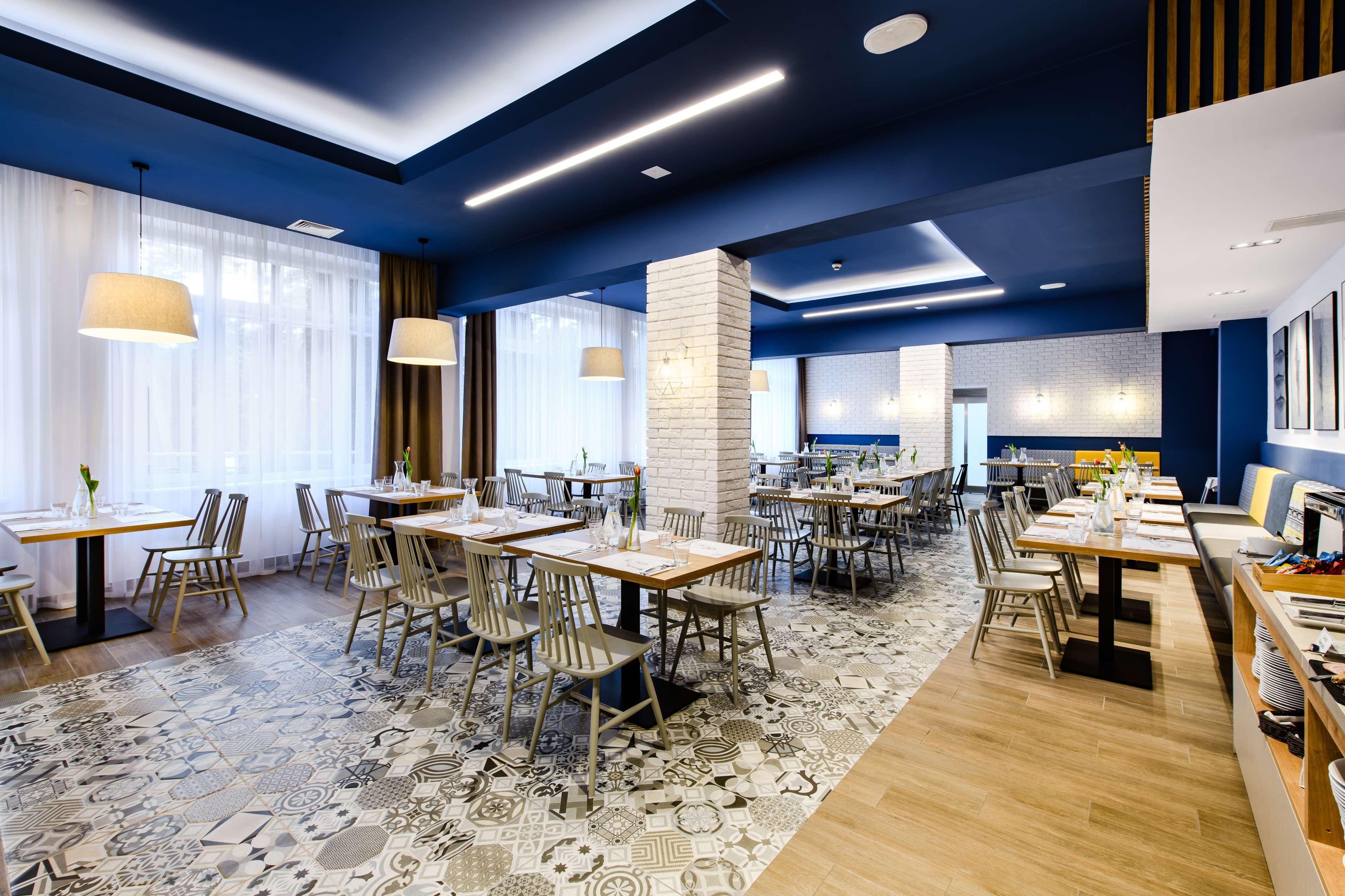 Best Western Hotel Юрата Екстериор снимка
